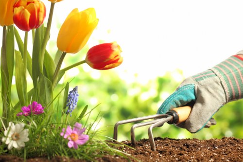 Garden service complaint being closed after resolution